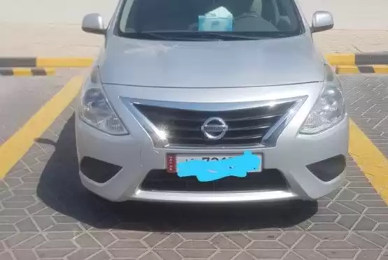 Kullanılmış Nissan Sunny Satılık içinde Al Sadd , Doha #7937 - 1  image 